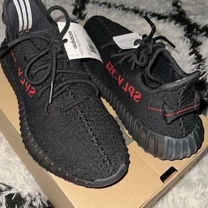 adidas Yeezy Boost 350 V2 “Bred” Black/Red 9.5 US New In Box